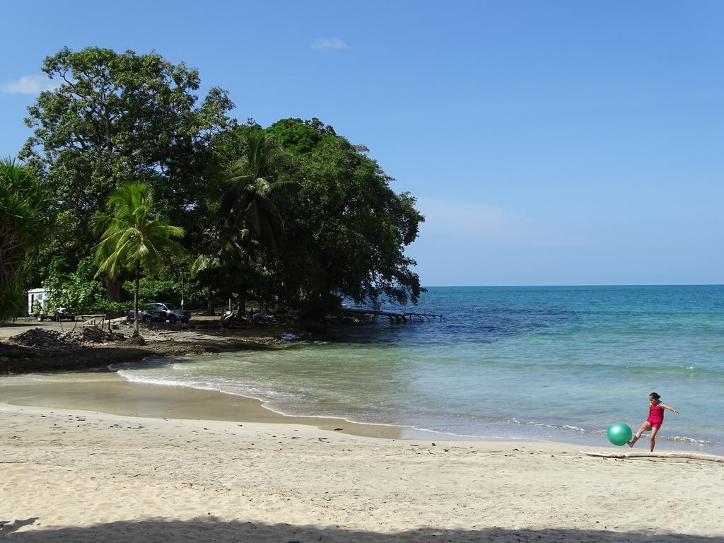 Cabinas Caribe Luna Cahuita Luaran gambar