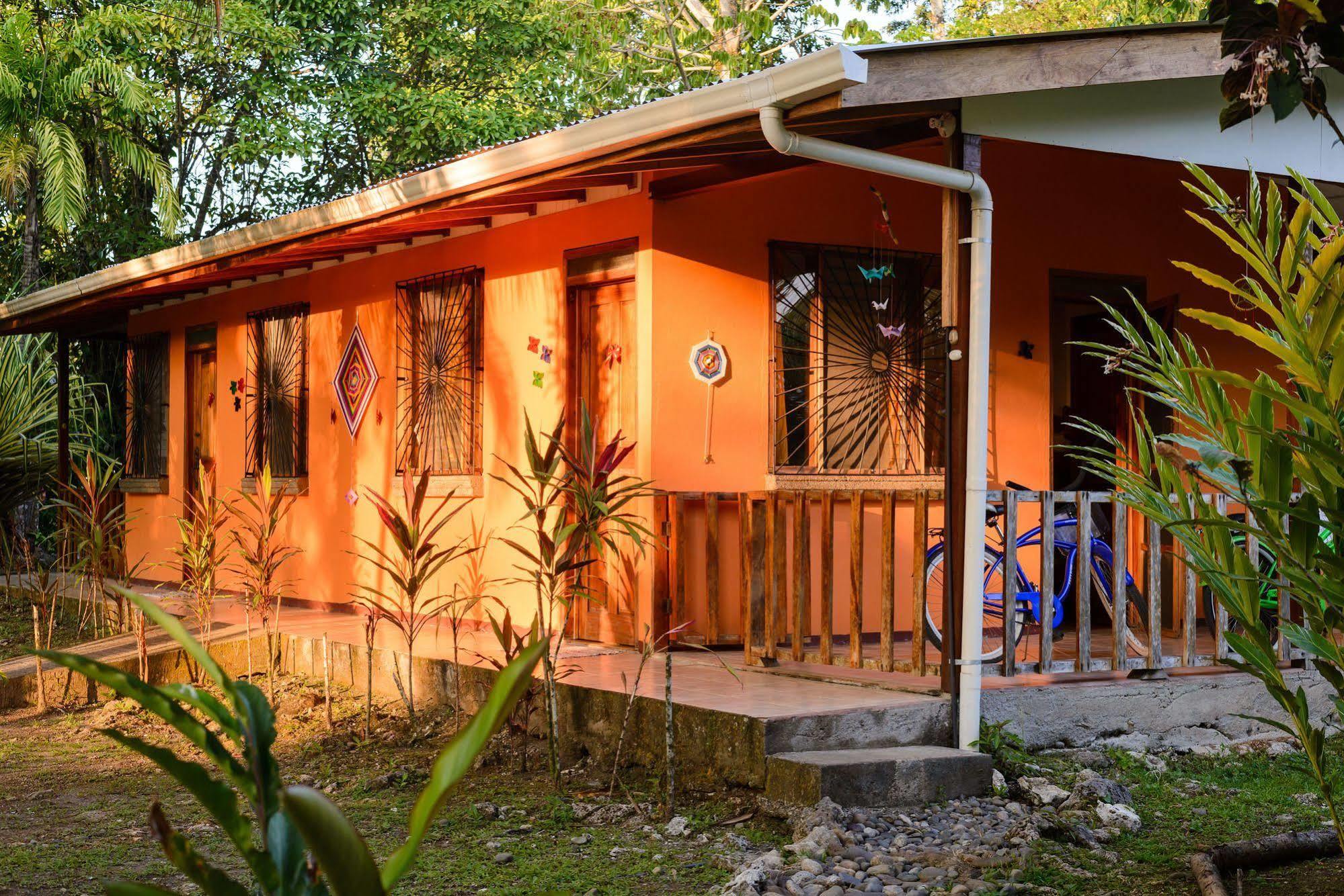 Cabinas Caribe Luna Cahuita Luaran gambar
